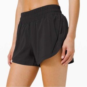 Lululemon Track That High-Rise Short 3" Lined
Black Size 0